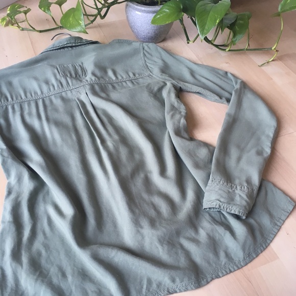 A & F Casual Soft Button Down Olive Army Green XS - Picture 7 of 8